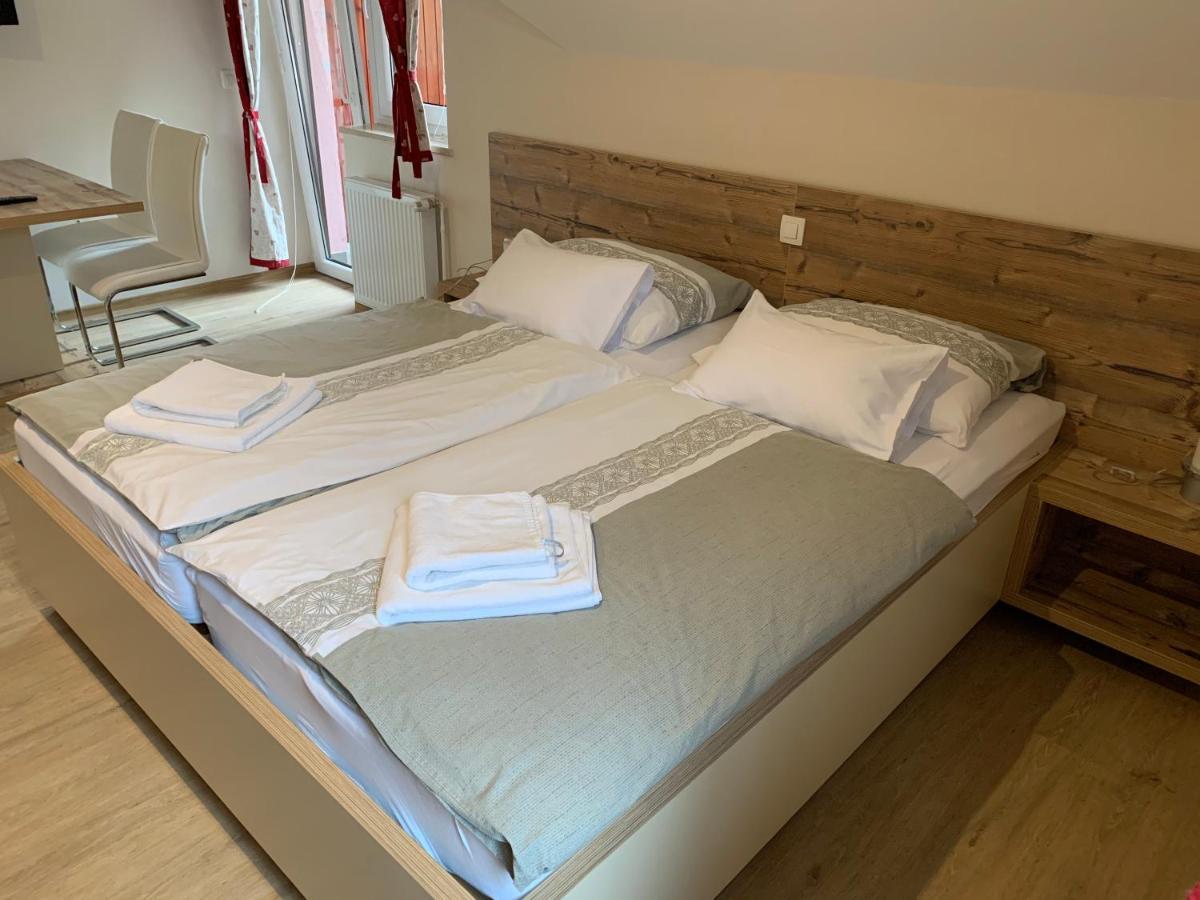 Guesthouse Veranda 莫斯特拉纳 外观 照片