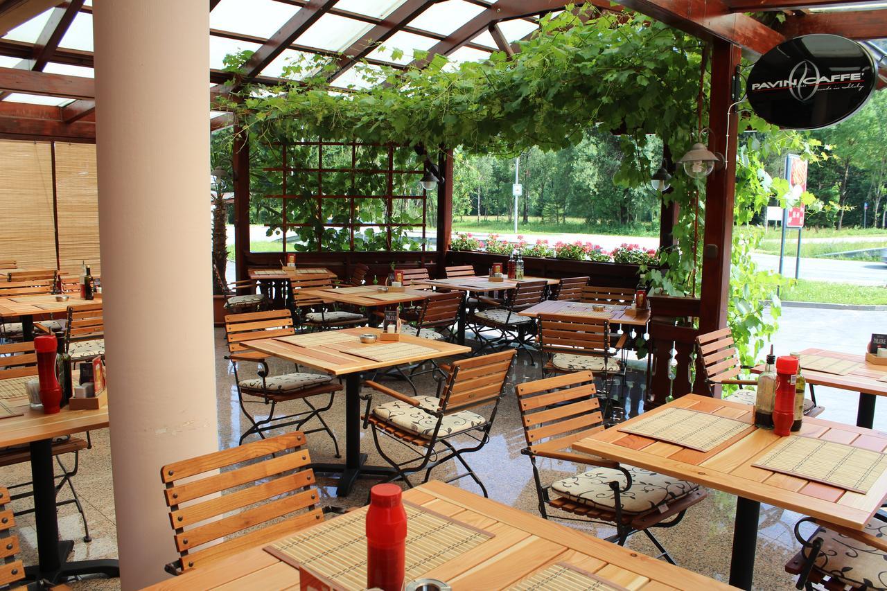 Guesthouse Veranda 莫斯特拉纳 外观 照片