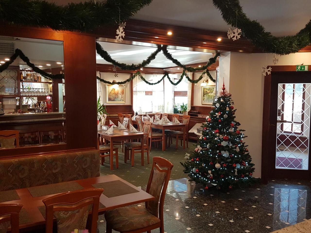 Guesthouse Veranda 莫斯特拉纳 外观 照片